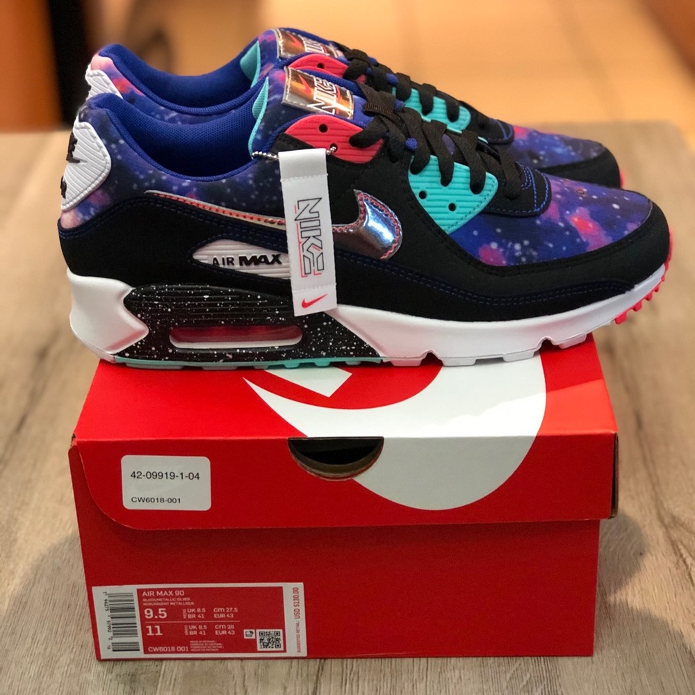 🛑SOLD🛑Air Max 90 CW6018 001 Galaxy - Picture 1 of 16